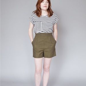 Birds of North America Dunnock Shorts - Size 10